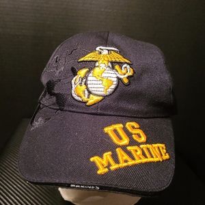 US Marines Black Strapback Golden Lion Hat